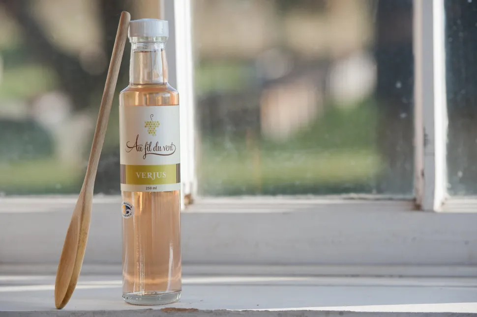 Enterprises JESEMI Inc. Non-Alcoholic Spirits*Au Fil Du Vent Verjus